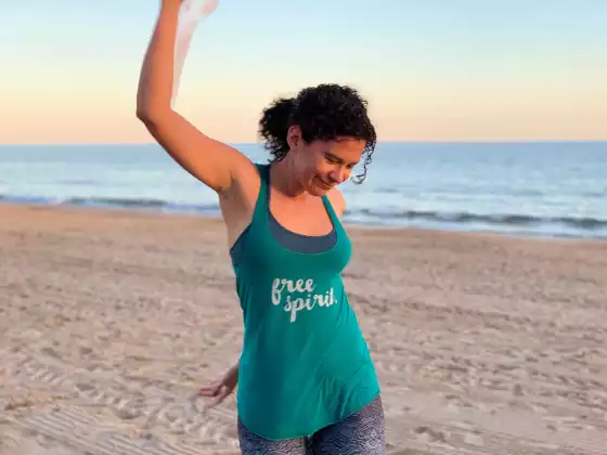 Daisy Jeys,
Yoga, Health & Wellness
Expert at Duygulu Zirve 2023: İçe Yolculuk, Başlayın!